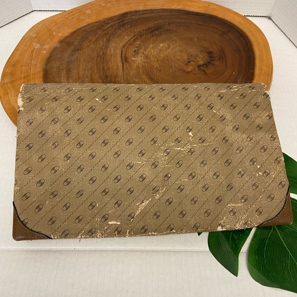 Vintage Gucci Large Fold Over Clutch - Picture 5 of 16